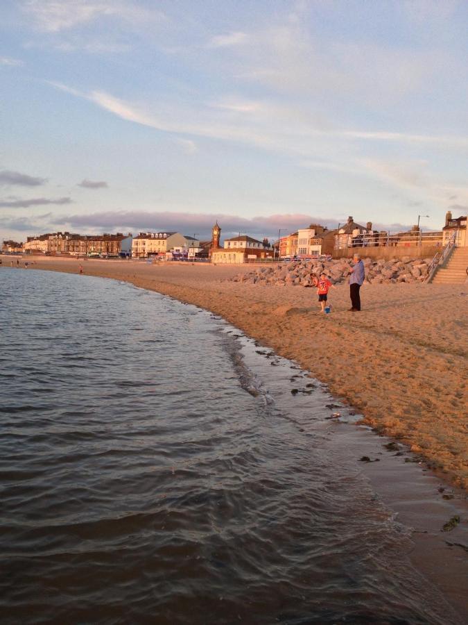 The Crown Hotel Morecambe Bagian luar foto